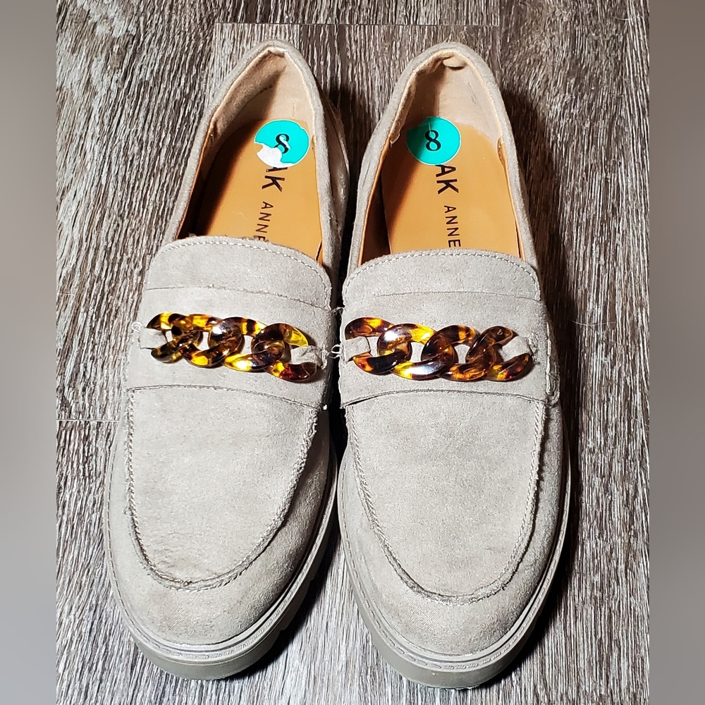 Anne Klein Eunice Slip On Beige Taupe Loafters Tortoise Chain Shoes Size 8M